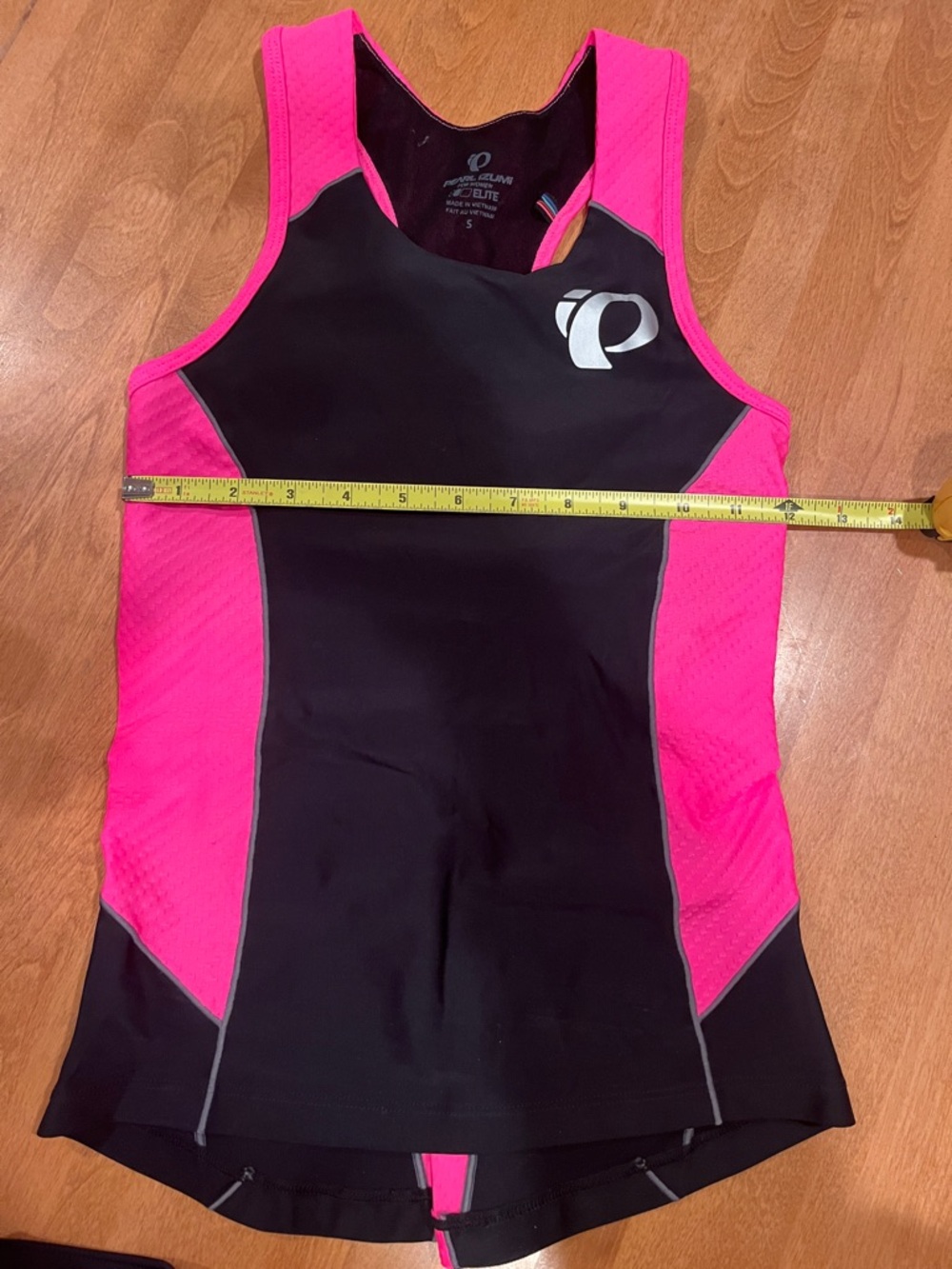 Pearl Izumi Black & Hot Pink Performance Tri Top (S) and Shorts(M) - Picture 8 of 9